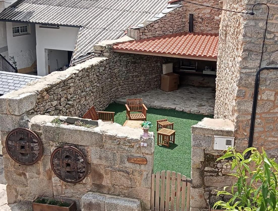 A Paragueria Sas de Penelas Extérieur photo